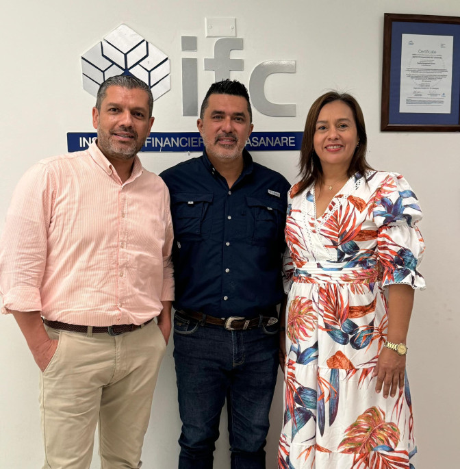 Andrés Gómez Rodríguez, Óscar Javier Araque y Sonia Patricia Ríos